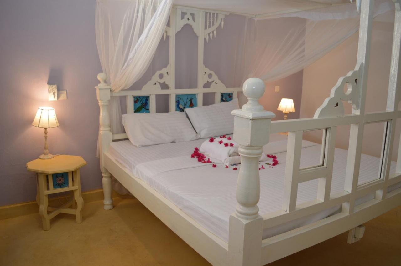 Pole Pole Beach House Watamu Esterno foto
