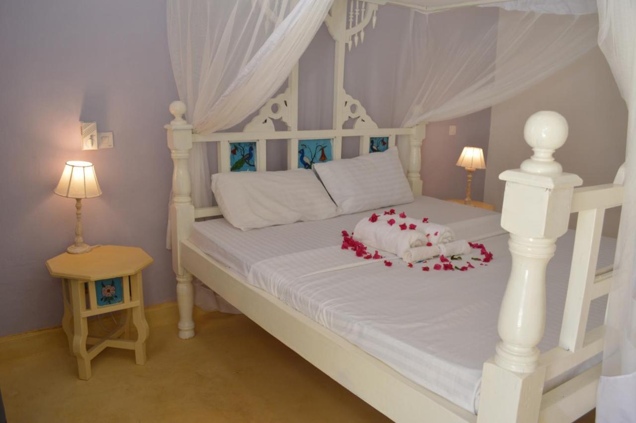 Pole Pole Beach House Watamu Esterno foto